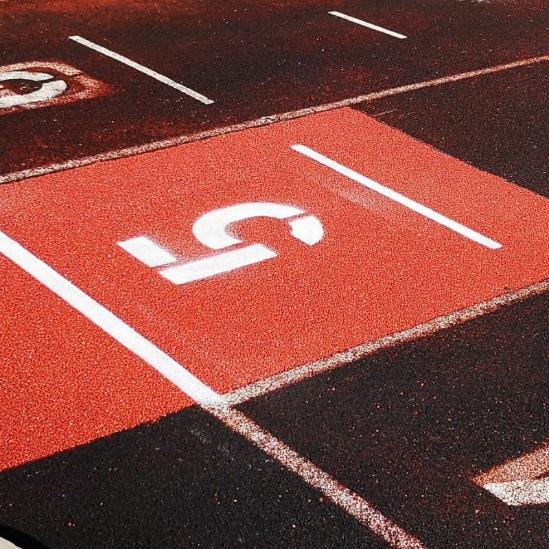 Tartanbahnreinigung bzw. Reparatur einer Absackung